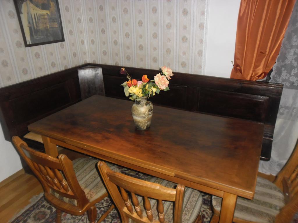 Schloss Weichs Zu Regensburg Mit 2Schlafzimmer Parkplatz Internet 75Qm Zentrum Kültér fotó