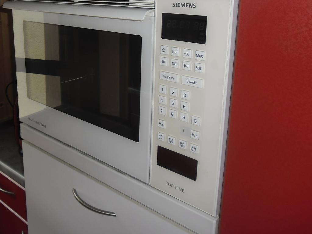 Schloss Weichs Zu Regensburg Mit 2Schlafzimmer Parkplatz Internet 75Qm Zentrum Kültér fotó